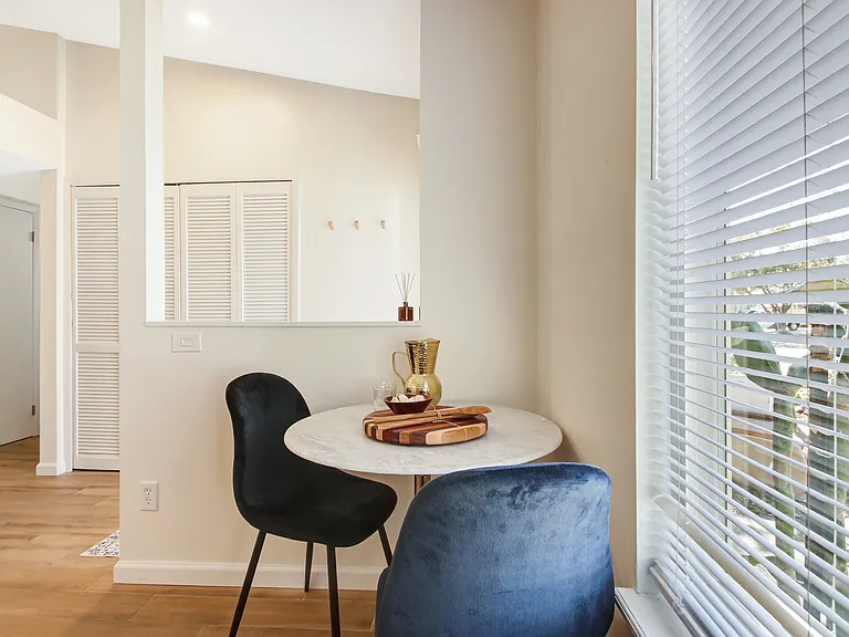 660 Aquatic Dr — Photo 16