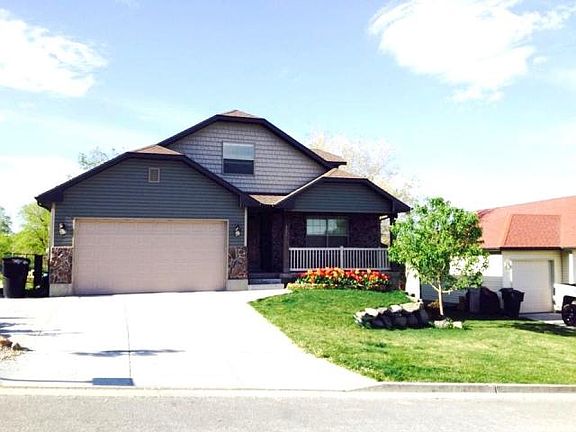 2nd image of 226 E Appaloosa Way