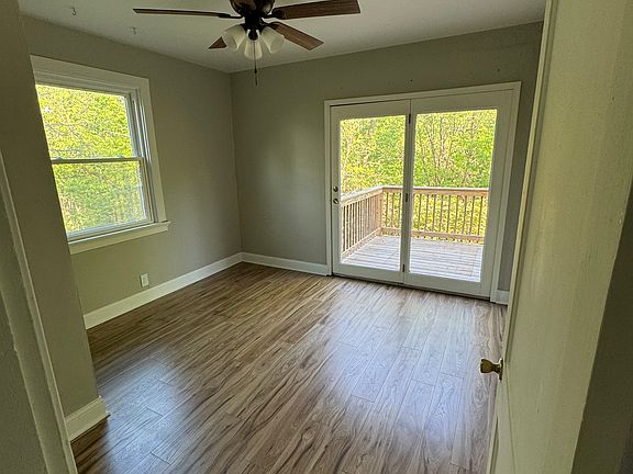 4th image of 62 Rossmore Ave #1