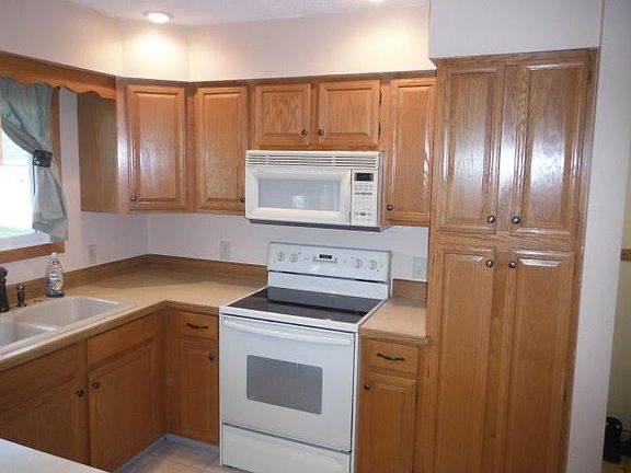 3rd image of 1228 Lincoln Ave