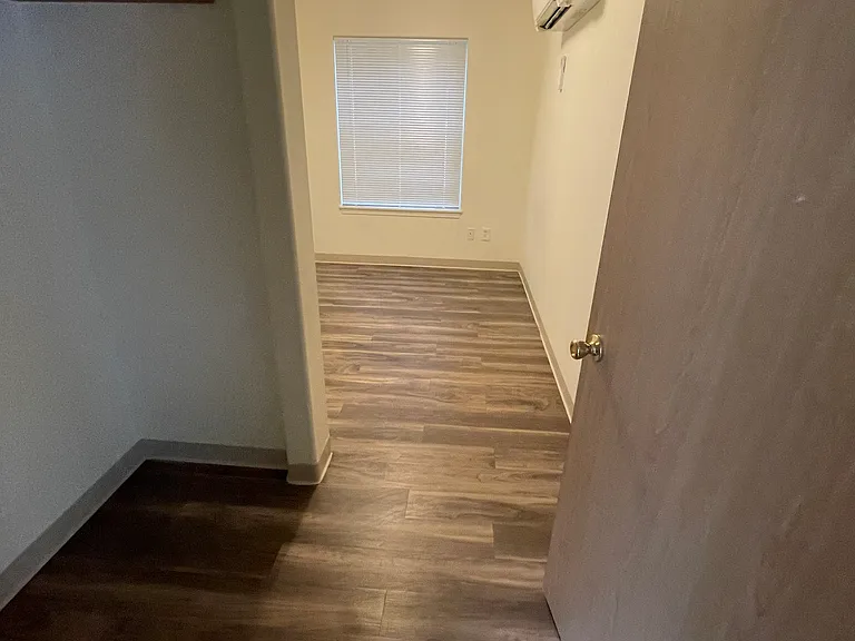 2420 T St — Photo 15
