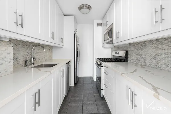 Rented by The Agency | media 11