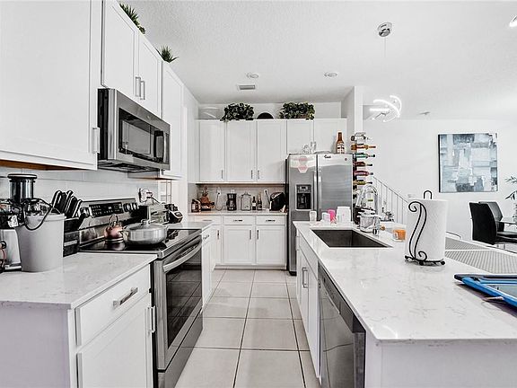 2nd image of 4334 Veleiros Avenue #203