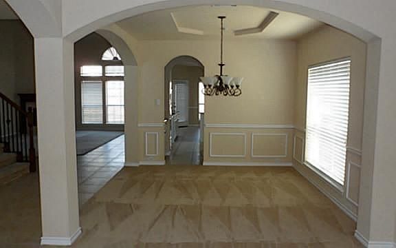 3rd image of 501 Royal Oak Dr