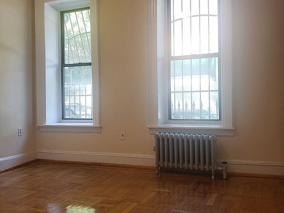 5th image of 226 W 108th St APT 3A