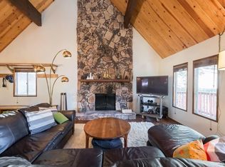 368 Hillside Rd, Lake Arrowhead, CA 92352