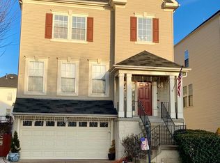 8905 Hanson Grove Ct, Manassas, VA 20109