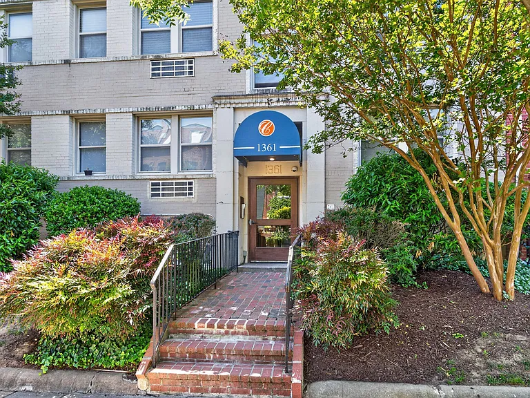 1361 K St SE #303 — Photo 1