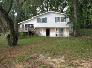 2594 Lakeview Cres, Alford, FL 32420