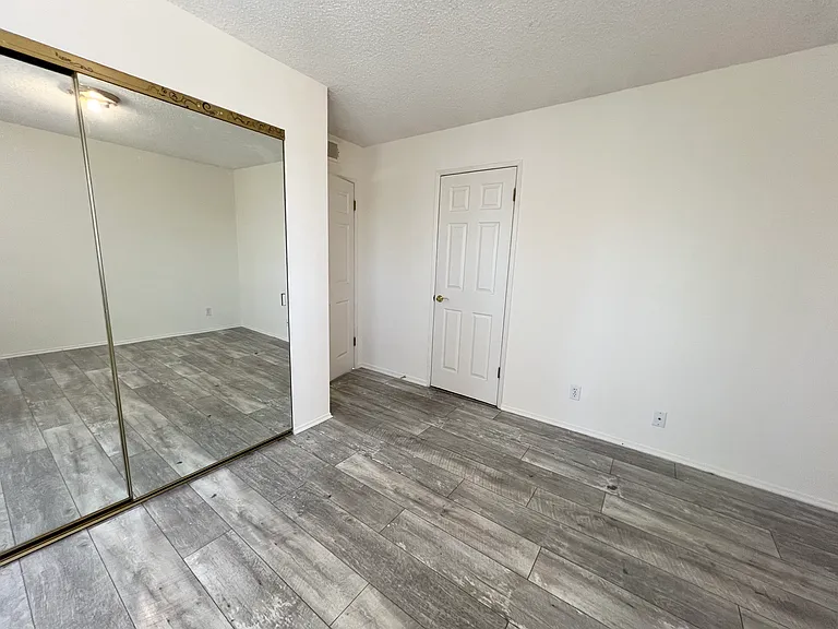 1117 Elm Ave #107 — Photo 8