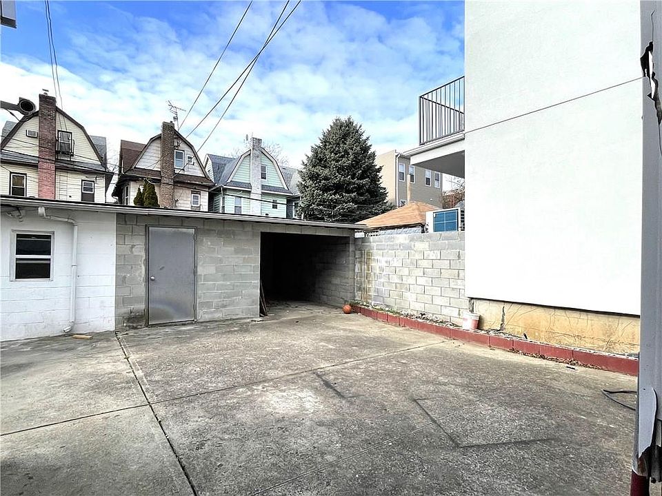 2nd image of 780 E 9th St