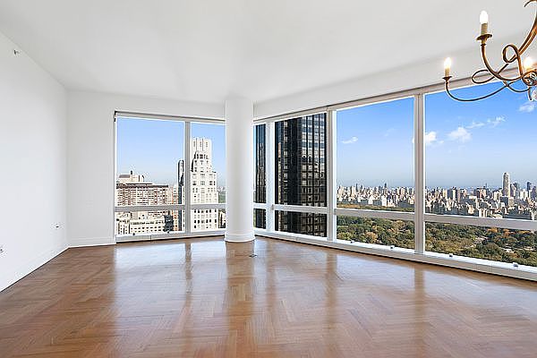 1st image of 25 Columbus Cir #58A