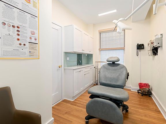 5th image of 16 E 98th St Office 1F