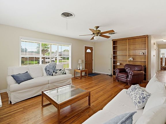 5th image of 414 Homecrest St