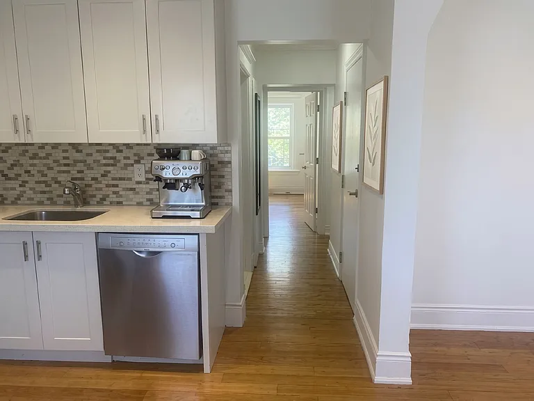 153 Mavety St #2 — Photo 7