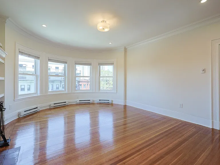 857 Beacon St — Photo 6