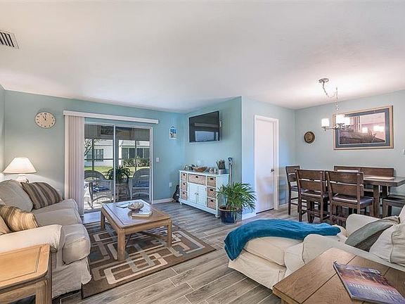 3rd image of 3812 36th Avenue Dr W
