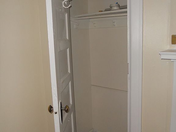 3rd image of 49 Johnson Park APT 11