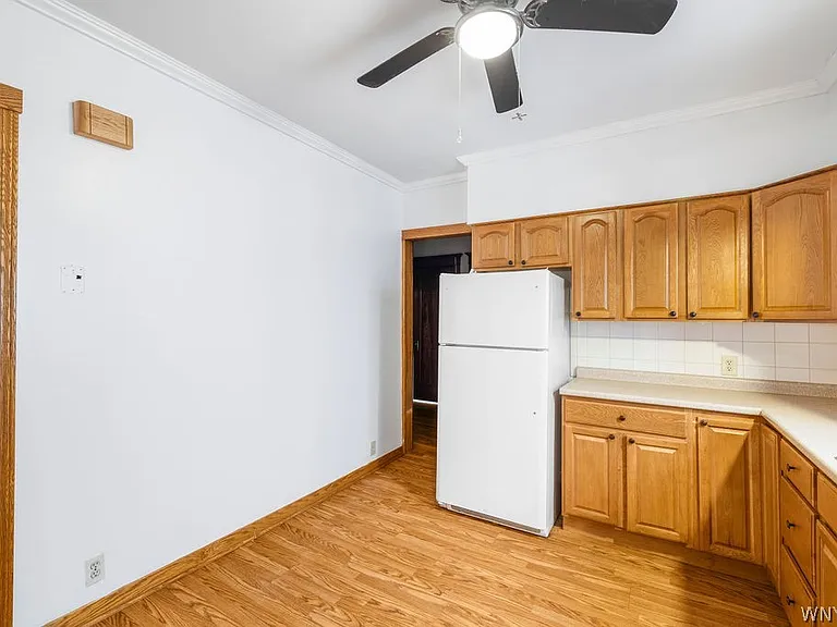 845 Potomac Ave #1 — Photo 9