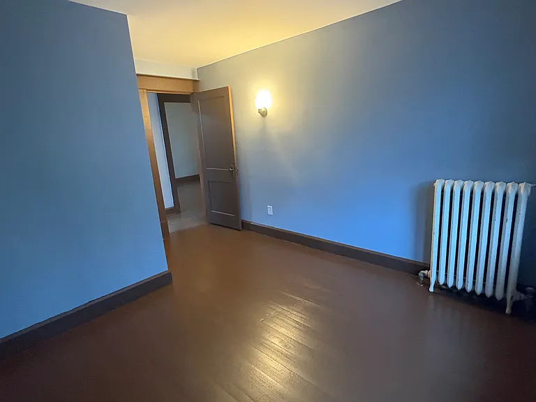 35 Clare Ave — Photo 5