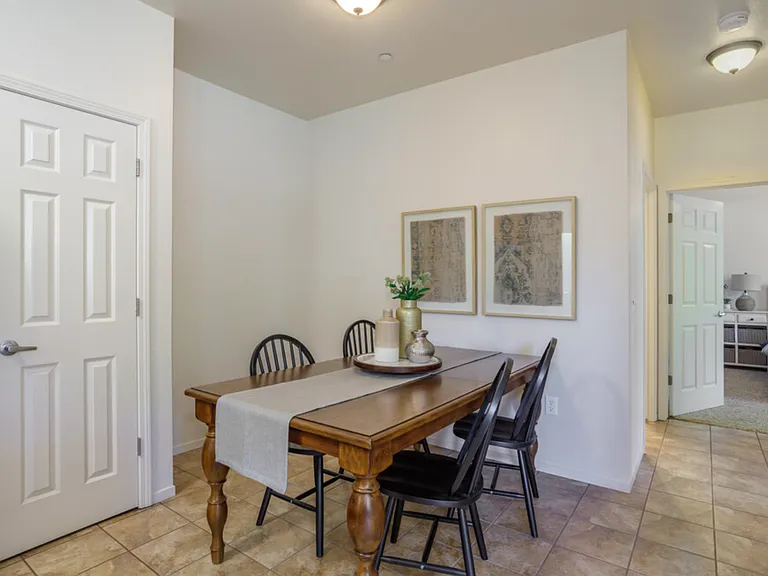 Villa Risa Apartments — Photo 71