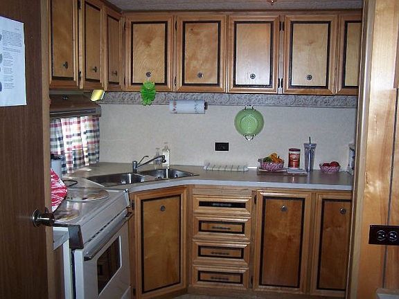 4th image of 85 Harold Dr