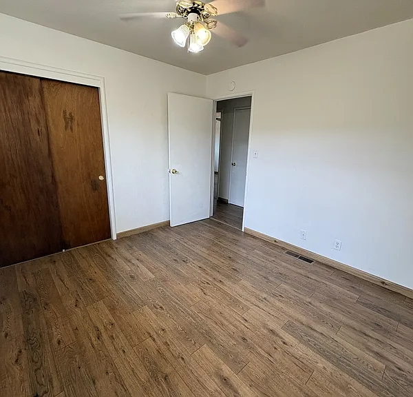 7631 Adrian Dr — Photo 14