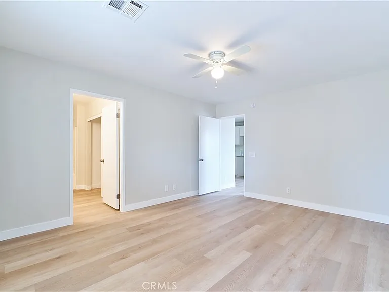 1286 Arctic Ave — Photo 11
