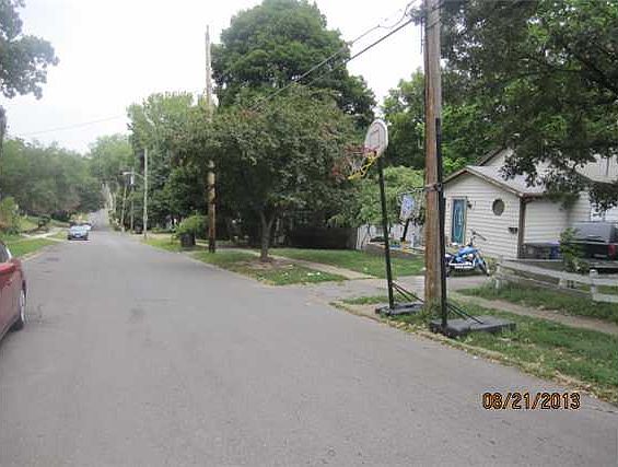 2nd image of 912 Kirkwood Ave