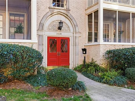 3rd image of 2222 Peachtree Rd NW APT B6