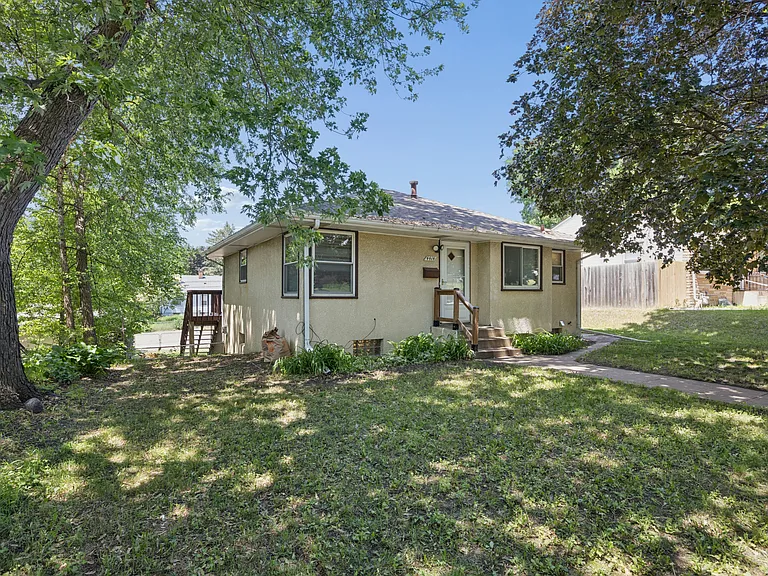 4414 Washington St NE — Photo 2