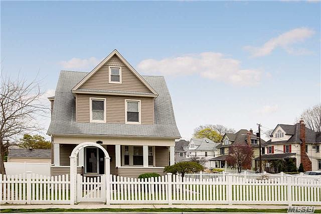 1st image of 1 Woods Ave