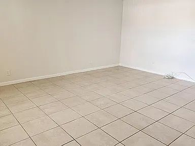 3rd image of 226 Norwich J West Palm Bch #226J