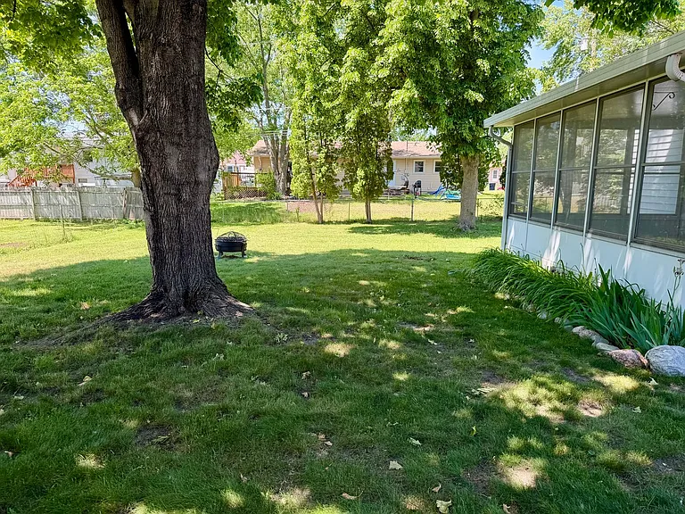 625-627 Sand Lake Rd — Photo 42