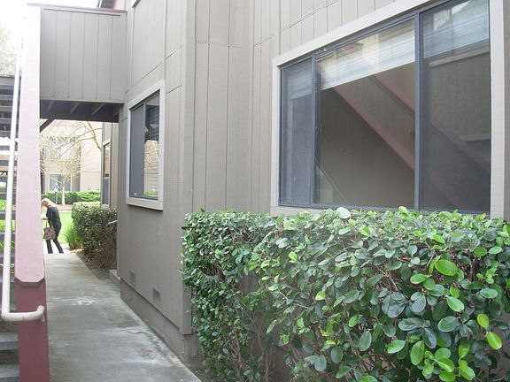 Secure walkway
