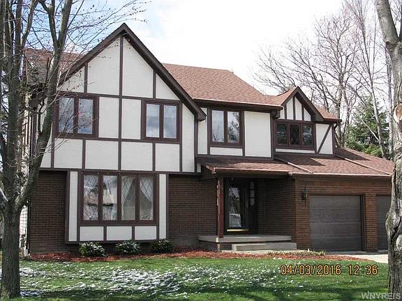 2nd image of 20 Oakhill Dr