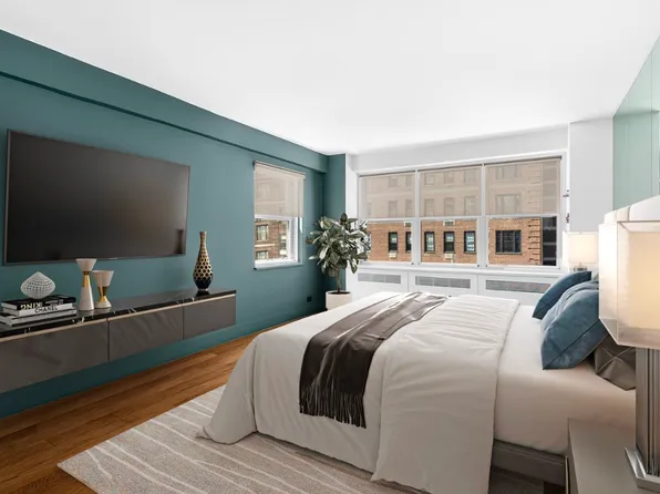 35 Sutton Place image 2 of 10