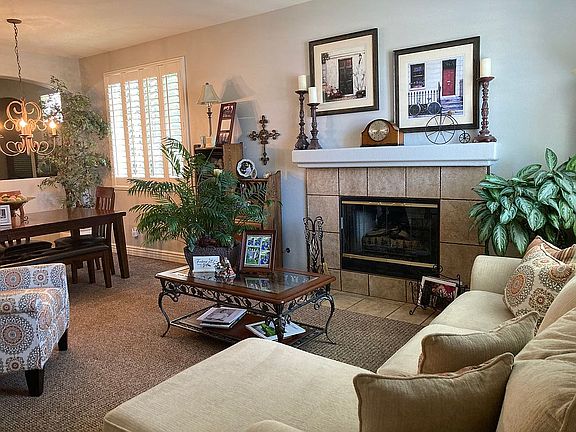 Entry into the living room