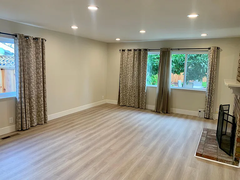 5540 Harwood Rd — Photo 17
