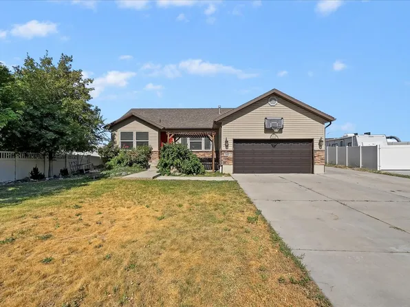 1692 Willow Creek Cir, Farmington, UT 84025