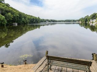 19 Mirror Lake Ave, Norfolk, MA 02056