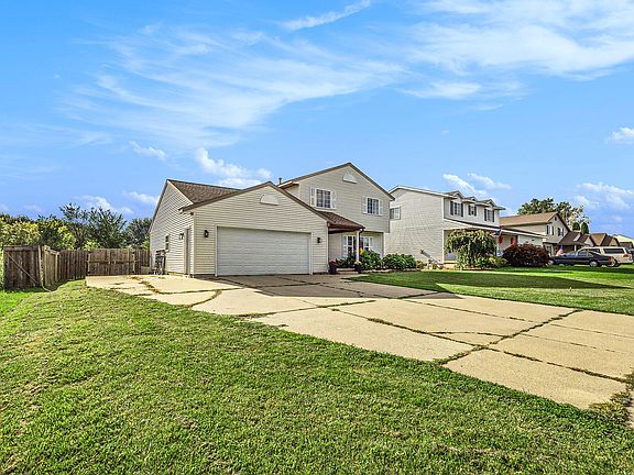 4th image of 3731 Haymeadow Ave