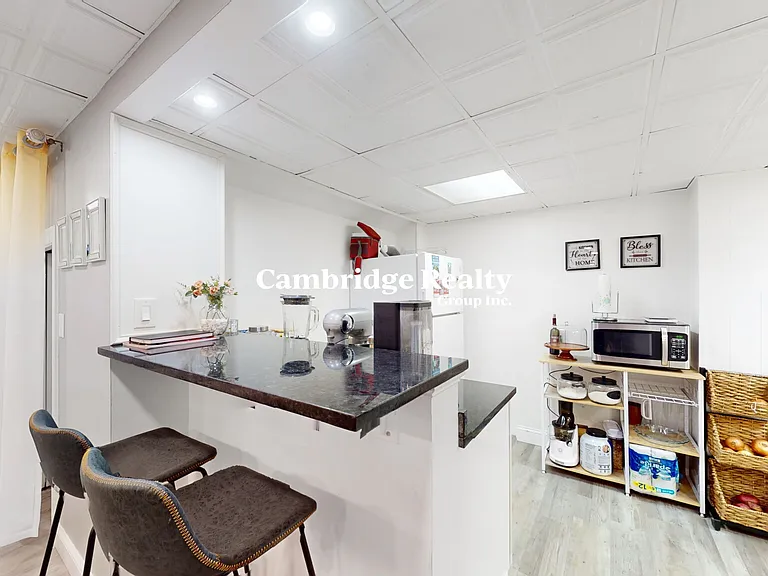 15 Glenville Ave #T5 — Photo 10