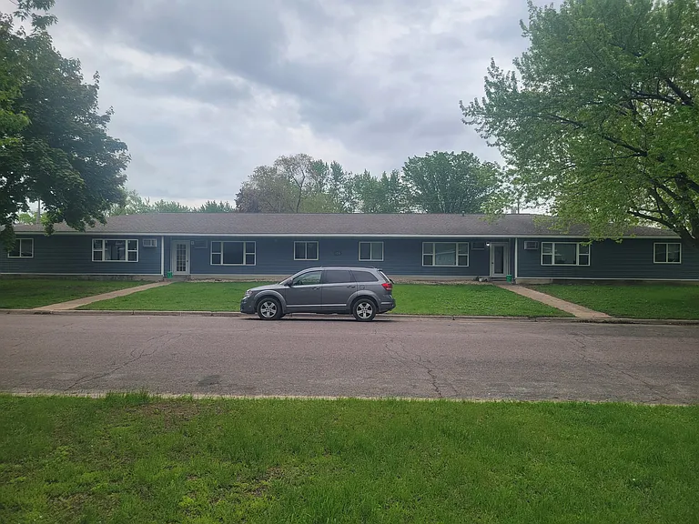 1722 La Crescent St #73 — Photo 14