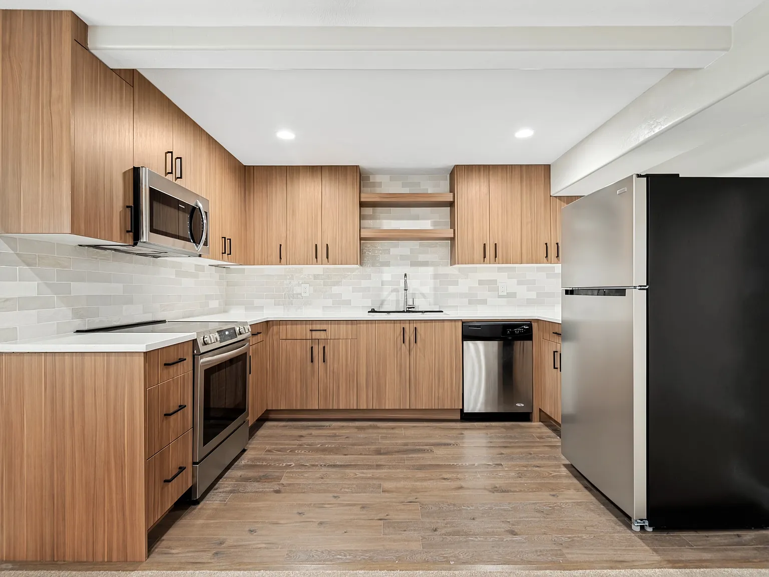 2 bed, 1732 sqft, $1,599 — Photo 2