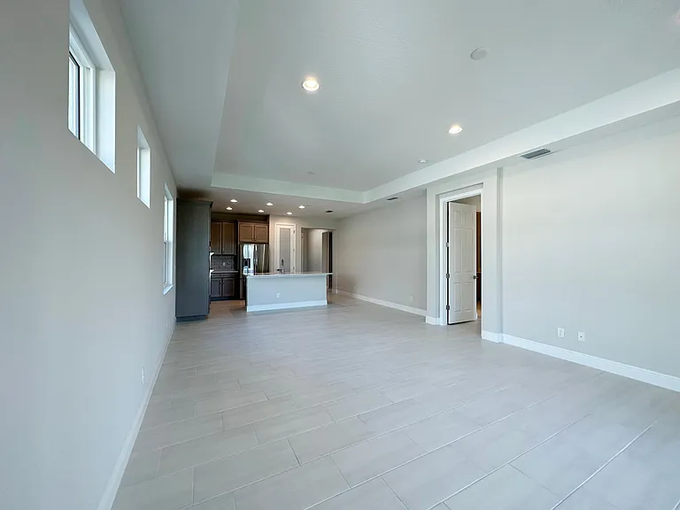 10716 Klee Ave — Photo 12