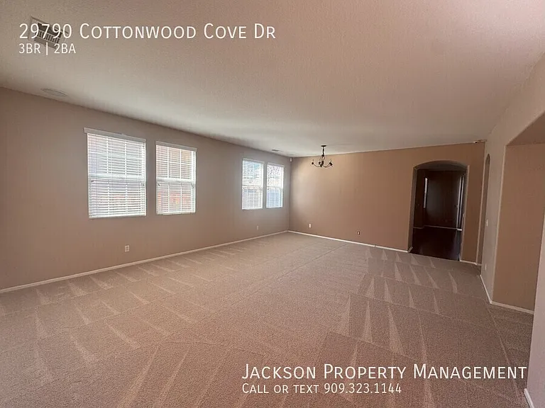 29790 Cottonwood Cove Dr — Photo 5