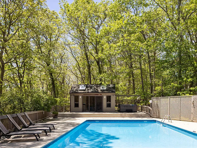 15 Dogwood St — Photo 20