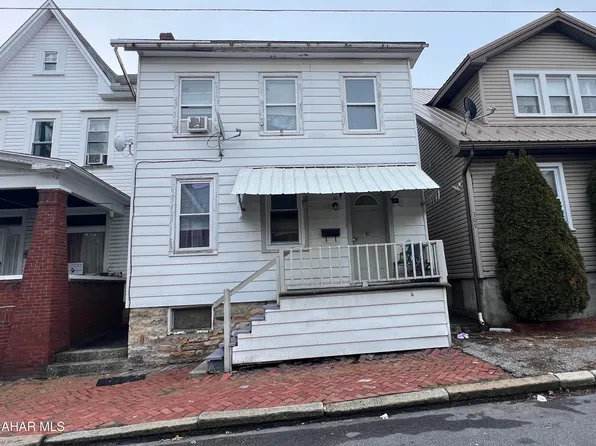 307 3rd Ave, Altoona, PA 16602