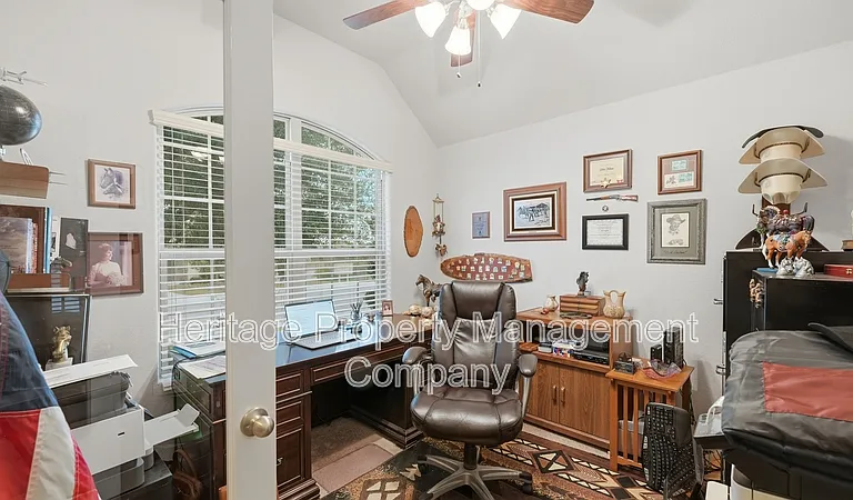 2084 Tejas Pecan — Photo 3
